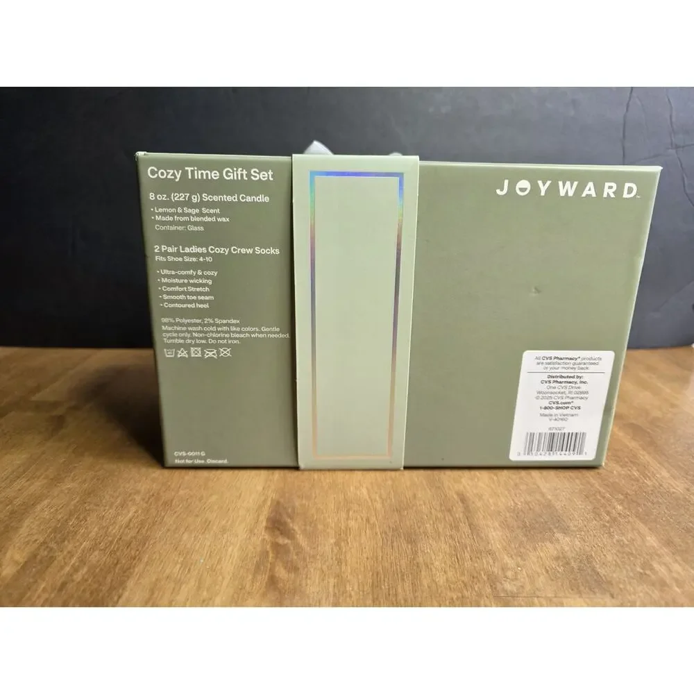 Joyward Candle Gift Set With 2 Pairs Of Cozy Socks
